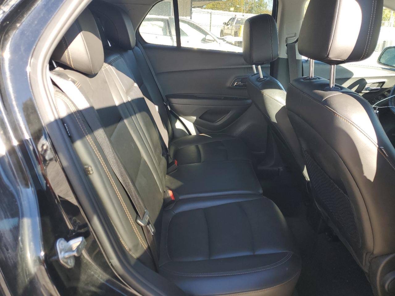 2018 CHEVROLET TRAX PREMIER photo 11