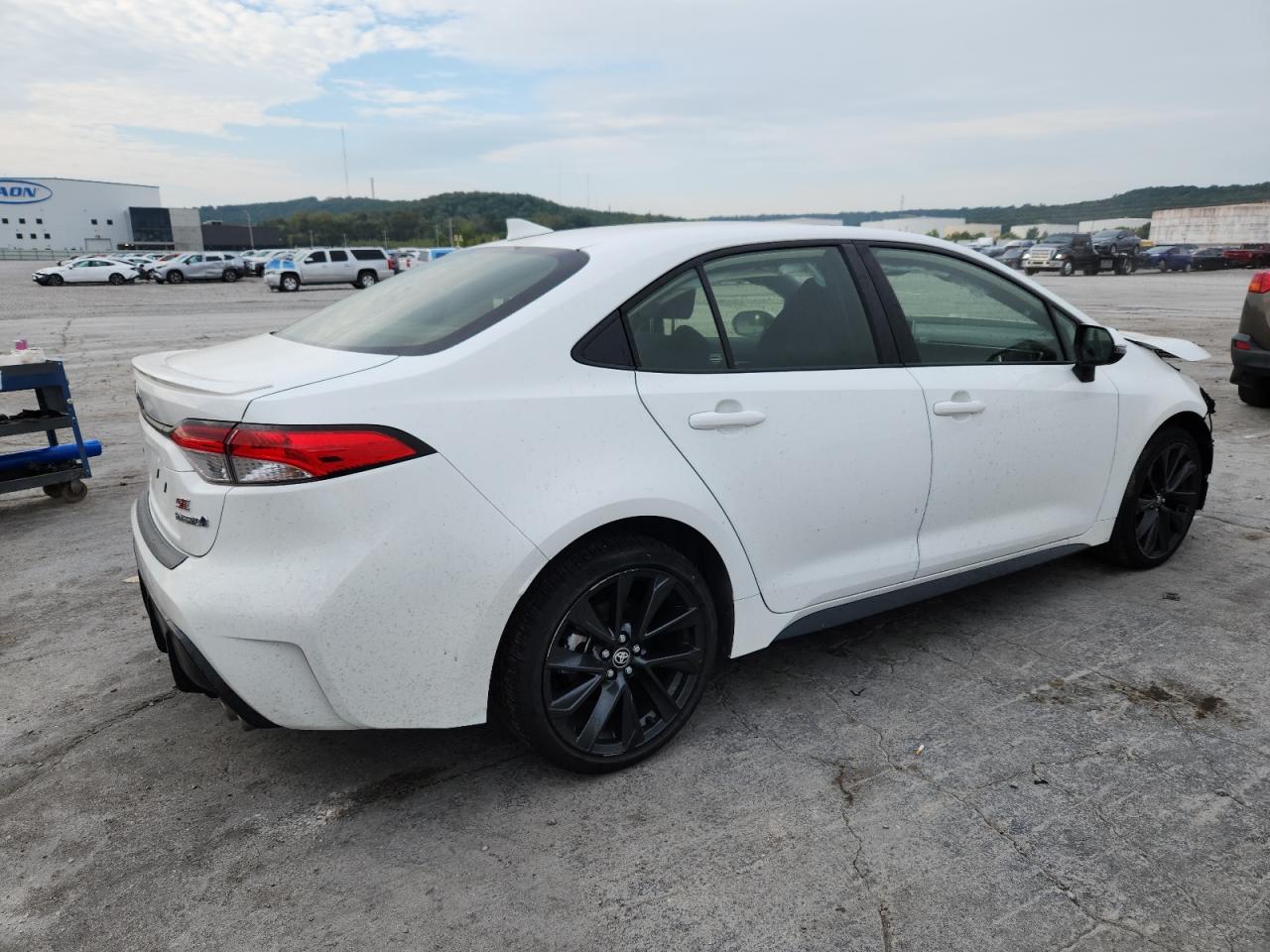 2023 TOYOTA COROLLA SE photo 5