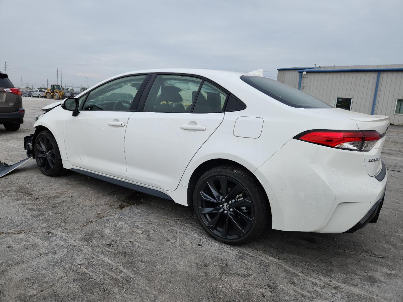 2023 TOYOTA COROLLA SE photo 3