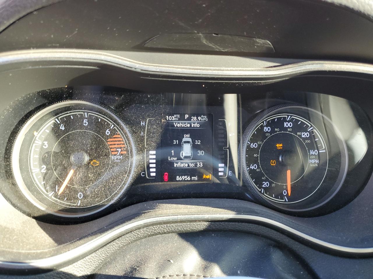 2021 JEEP CHEROKEE LATITUDE PLUS photo 25