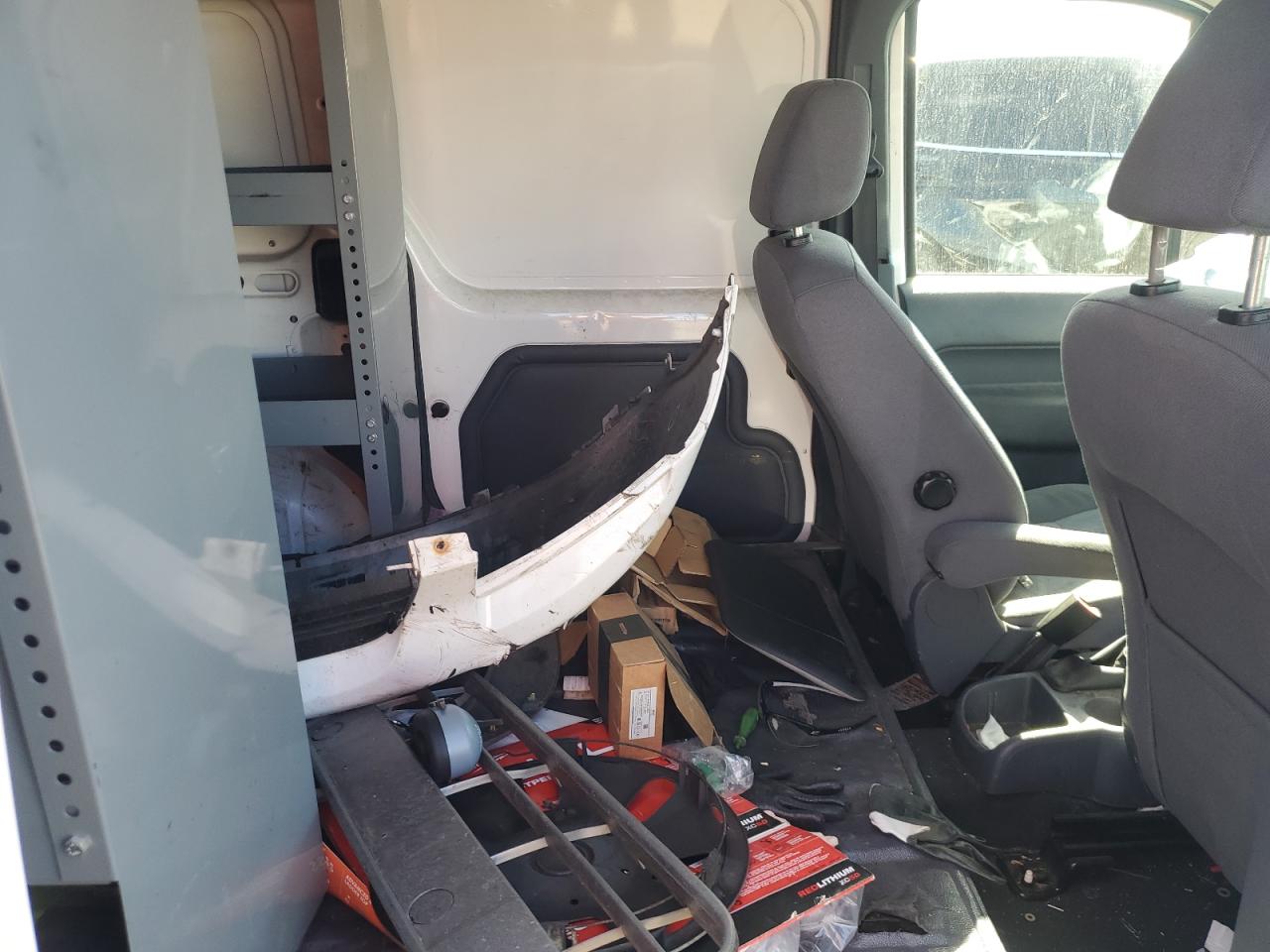 2012 FORD TRANSIT CONNECT XLT photo 21