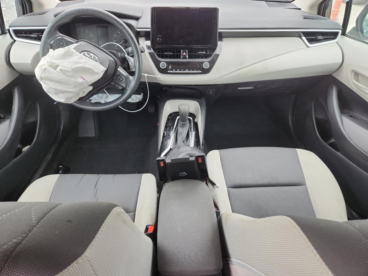 2025 TOYOTA COROLLA LE photo 15