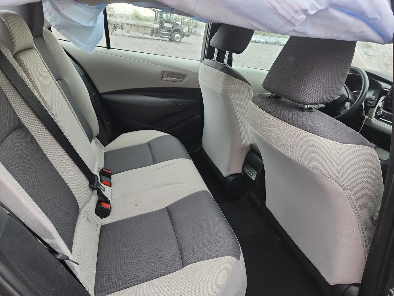 2025 TOYOTA COROLLA LE photo 19