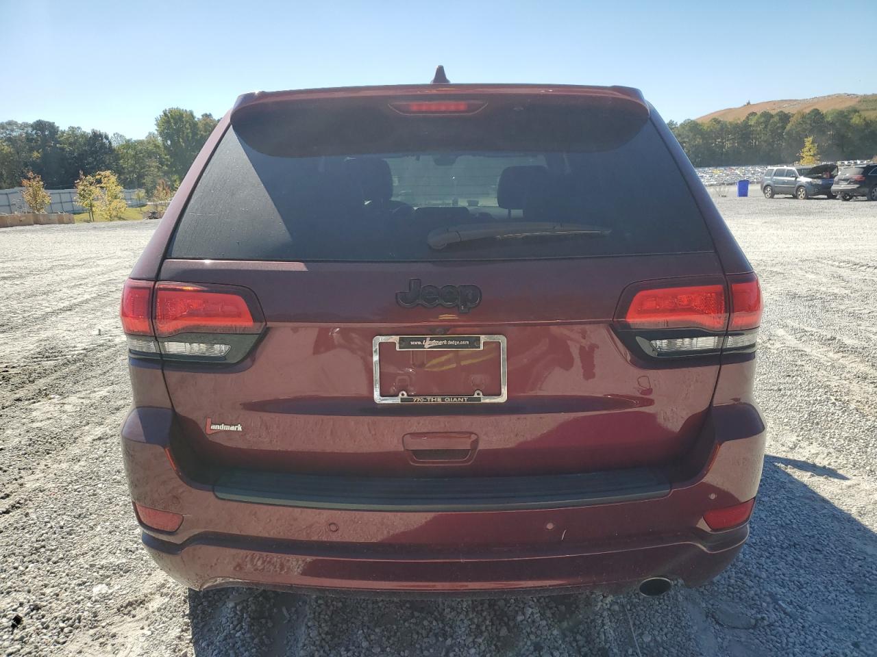 2018 JEEP GRAND CHEROKEE LAREDO photo 11