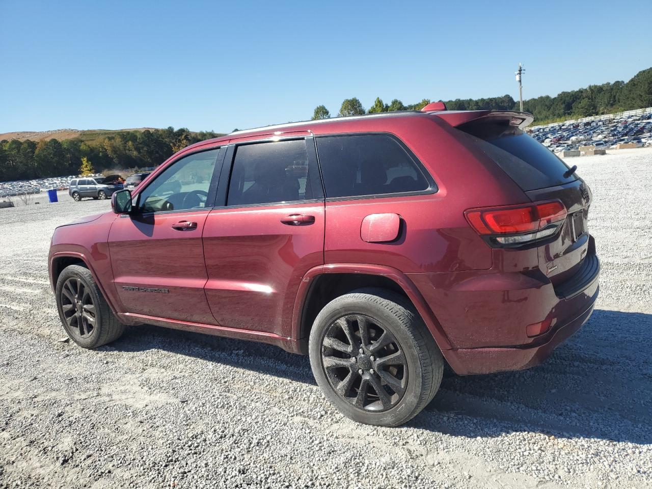 2018 JEEP GRAND CHEROKEE LAREDO photo 3