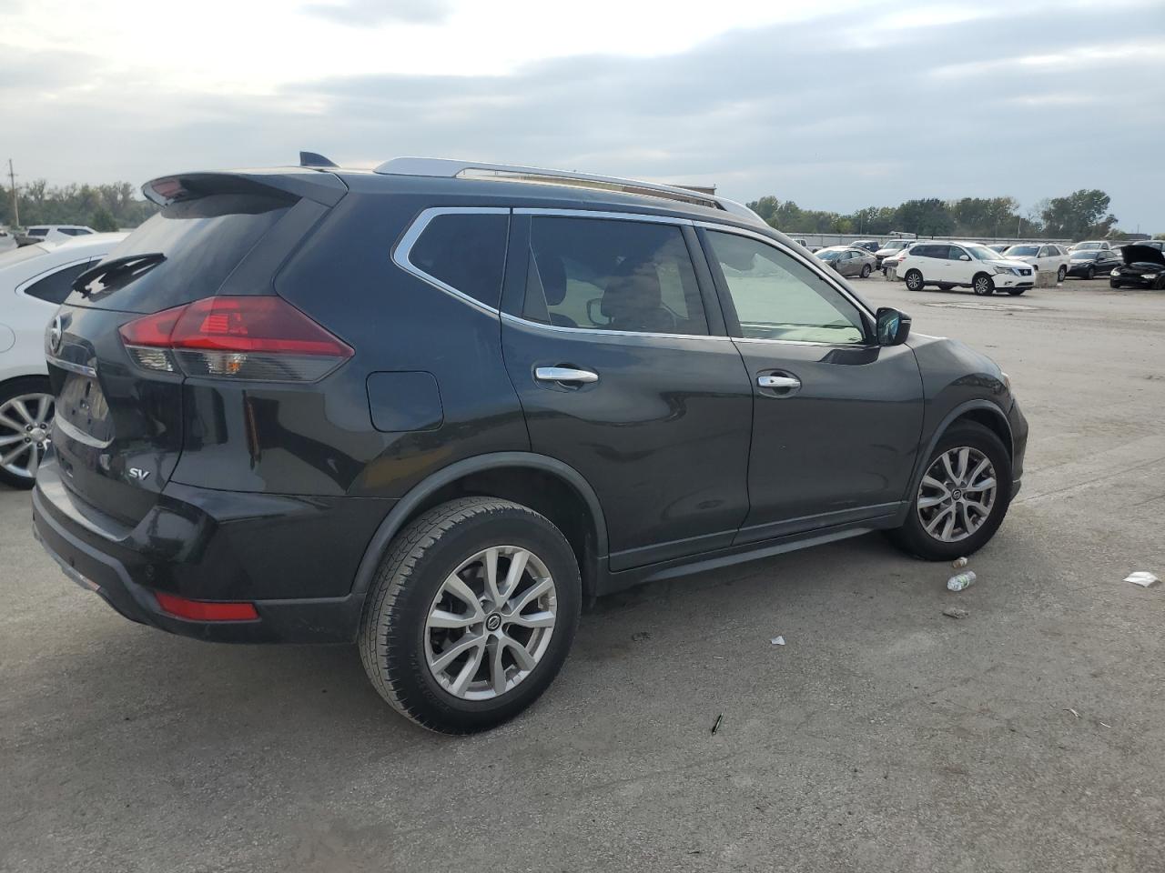 2020 NISSAN ROGUE S photo 3