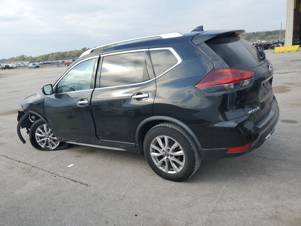 2020 NISSAN ROGUE S photo 2
