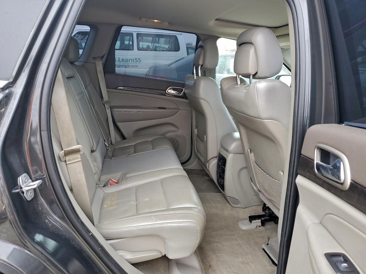 2011 JEEP GRAND CHEROKEE LAREDO photo 11