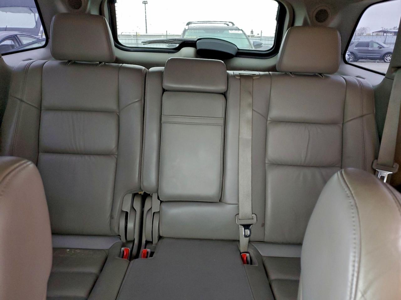 2011 JEEP GRAND CHEROKEE LAREDO photo 10