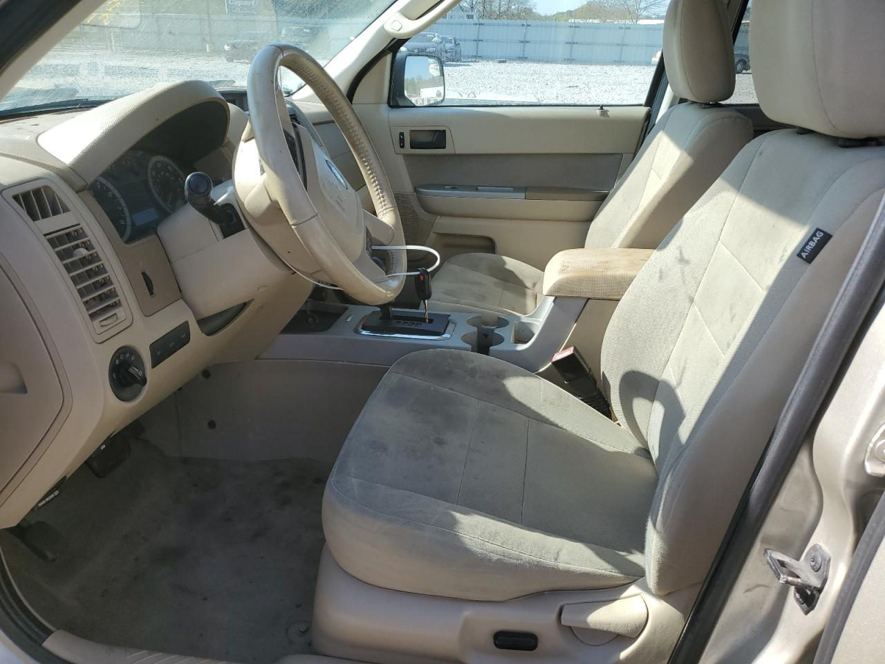2011 FORD ESCAPE XLT photo 19
