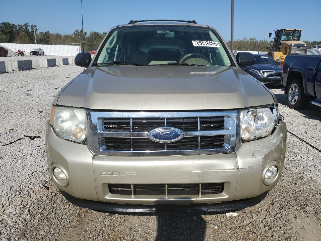 2011 FORD ESCAPE XLT photo 13