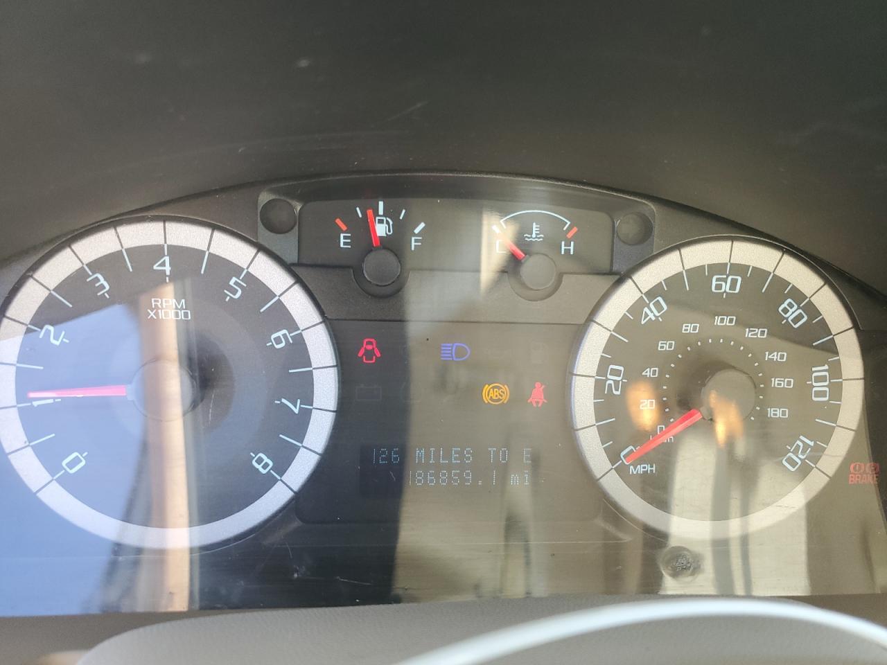 2011 FORD ESCAPE XLT photo 25