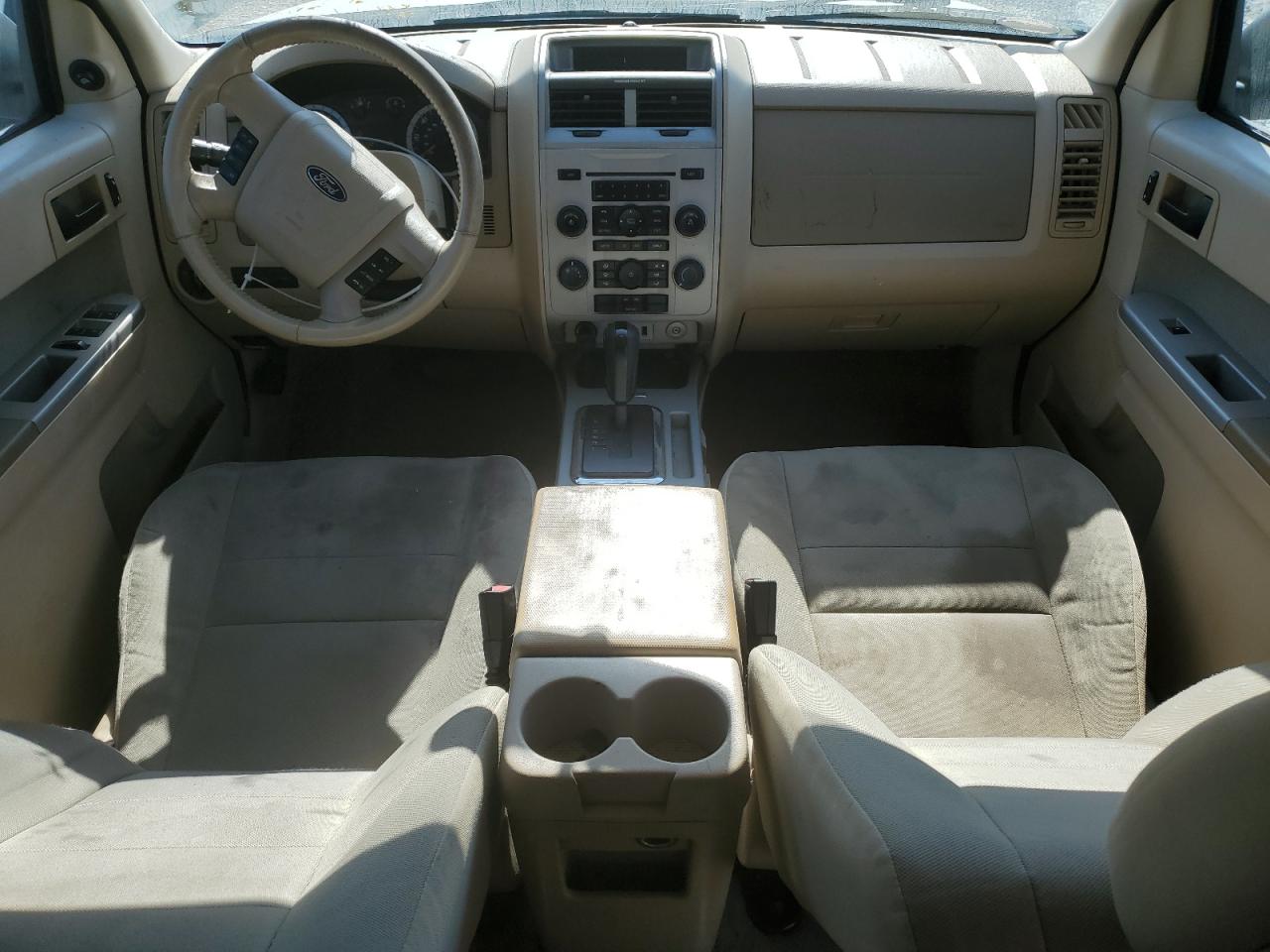 2011 FORD ESCAPE XLT photo 22