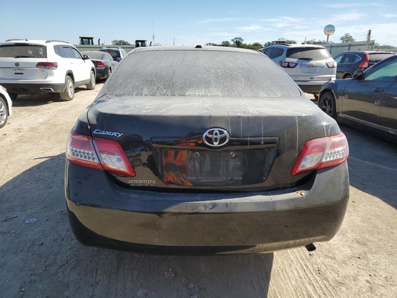 2011 TOYOTA CAMRY BASE photo 6