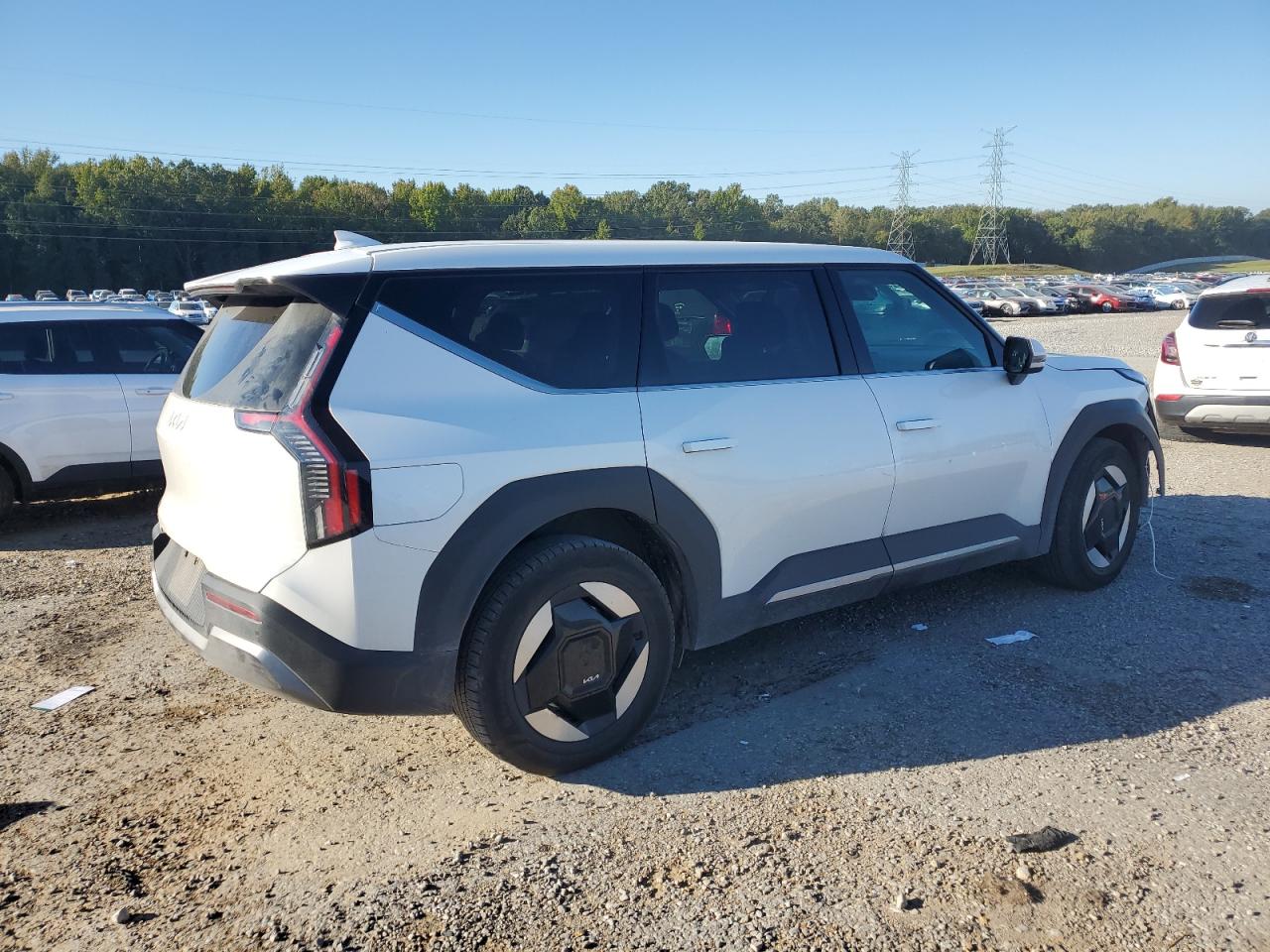 2024 KIA EV9 LIGHT photo 3