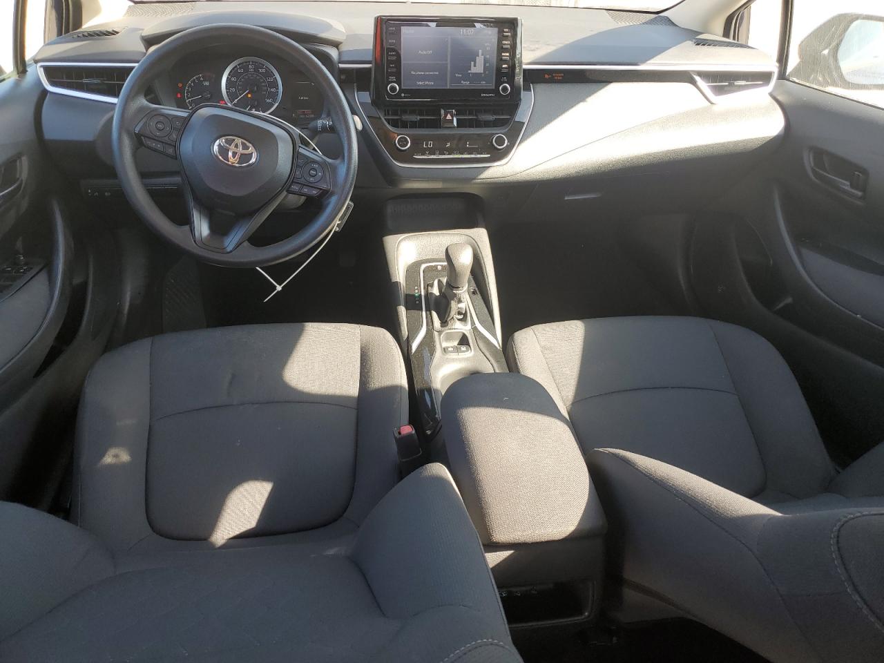2022 TOYOTA COROLLA LE photo 8