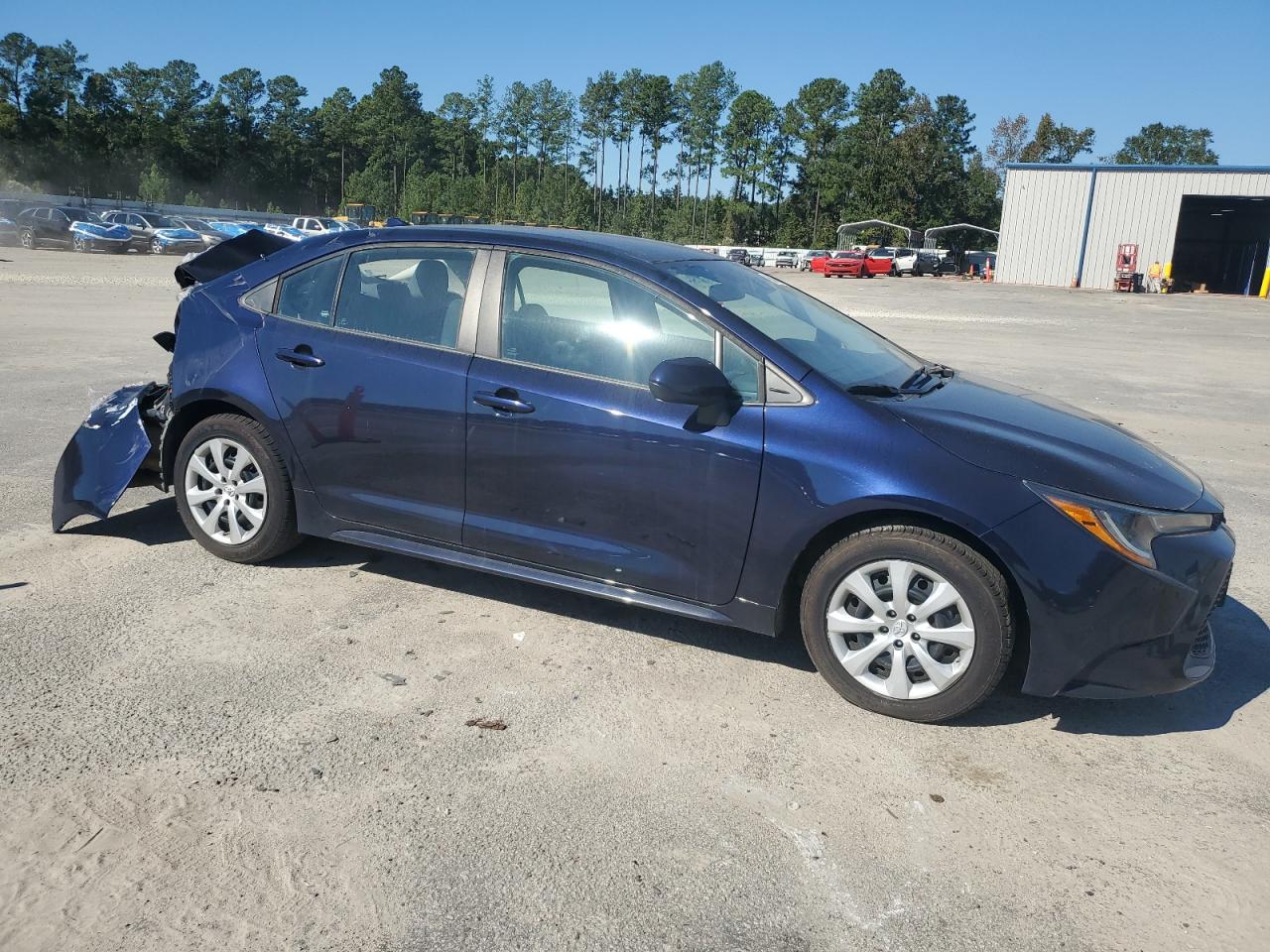 2022 TOYOTA COROLLA LE photo 4