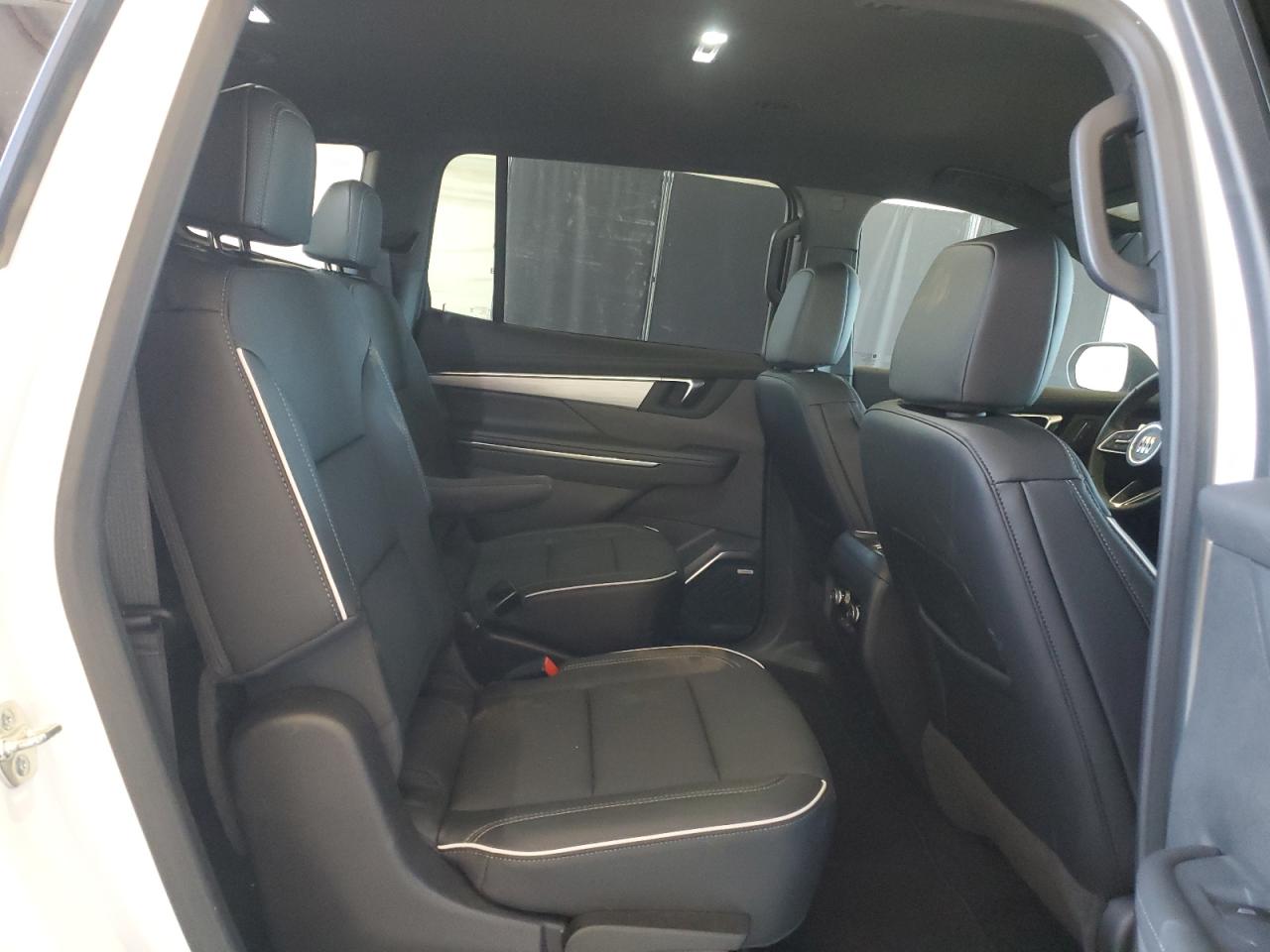 2025 BUICK ENCLAVE PREFERRED photo 31