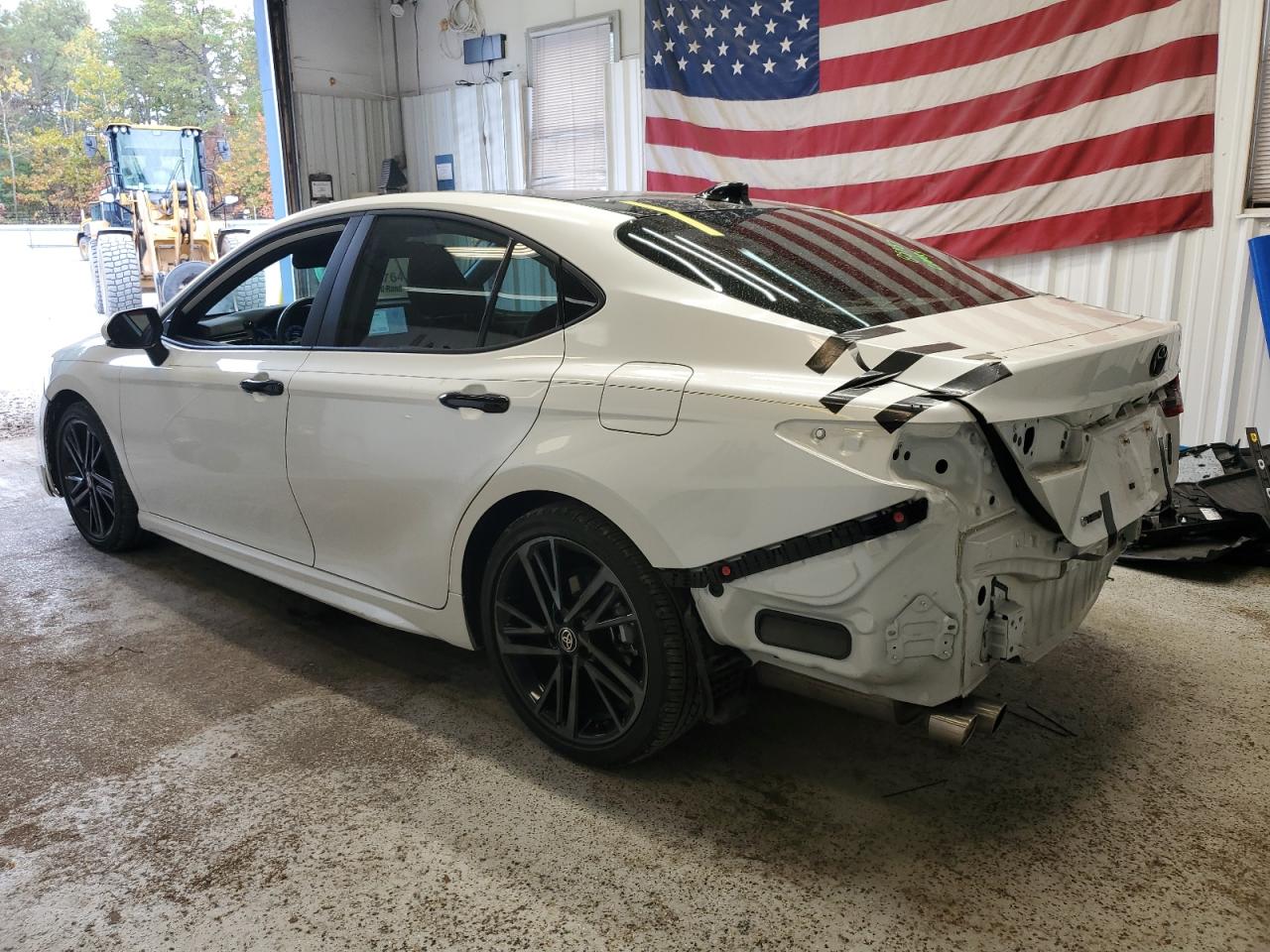 2025 TOYOTA CAMRY XSE photo 2