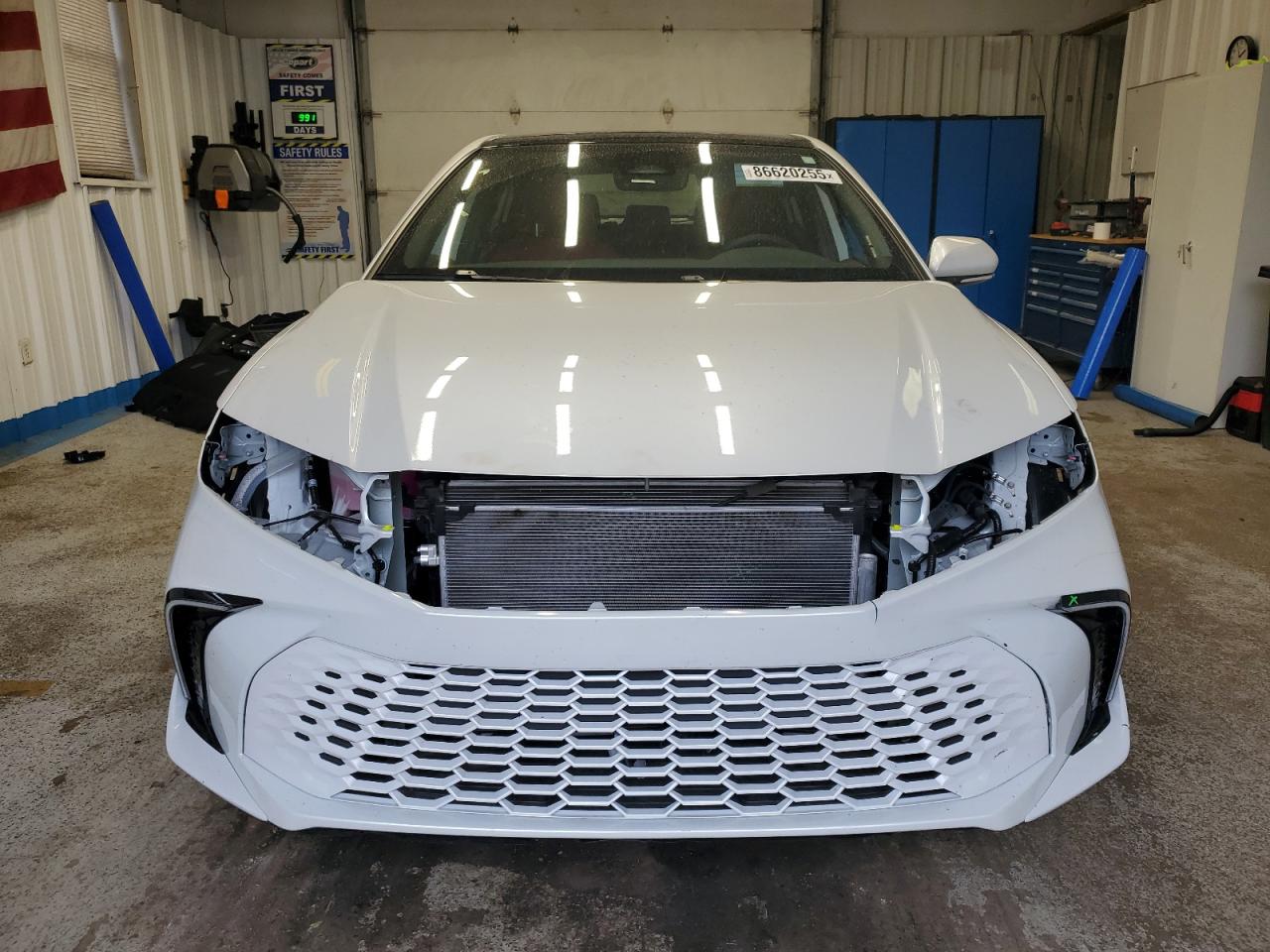 2025 TOYOTA CAMRY XSE photo 5