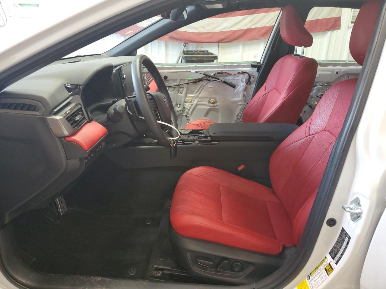 2025 TOYOTA CAMRY XSE photo 7