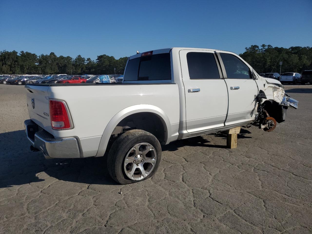 2016 RAM 1500 LARAMIE photo 7