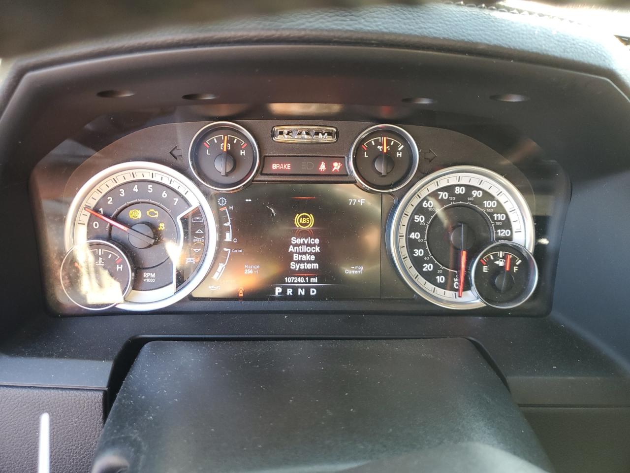 2016 RAM 1500 LARAMIE photo 25