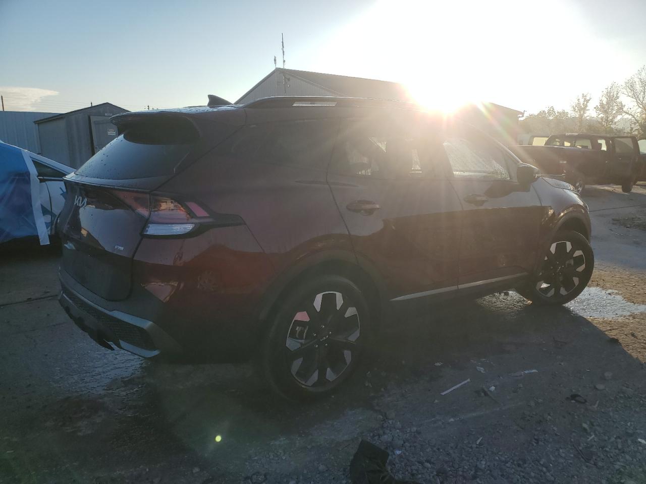 2023 KIA SPORTAGE X LINE photo 3
