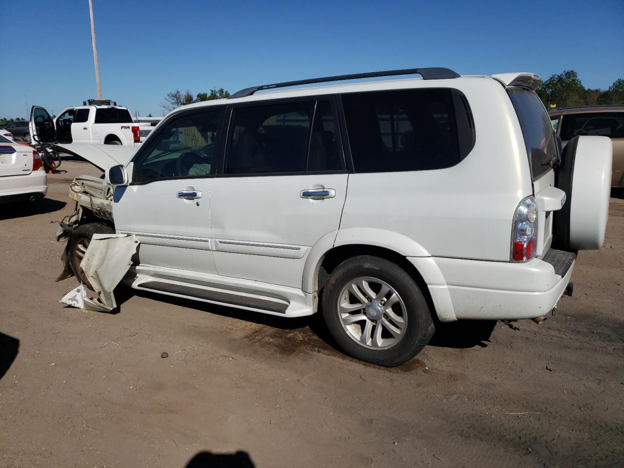 2005 SUZUKI XL7 photo 3