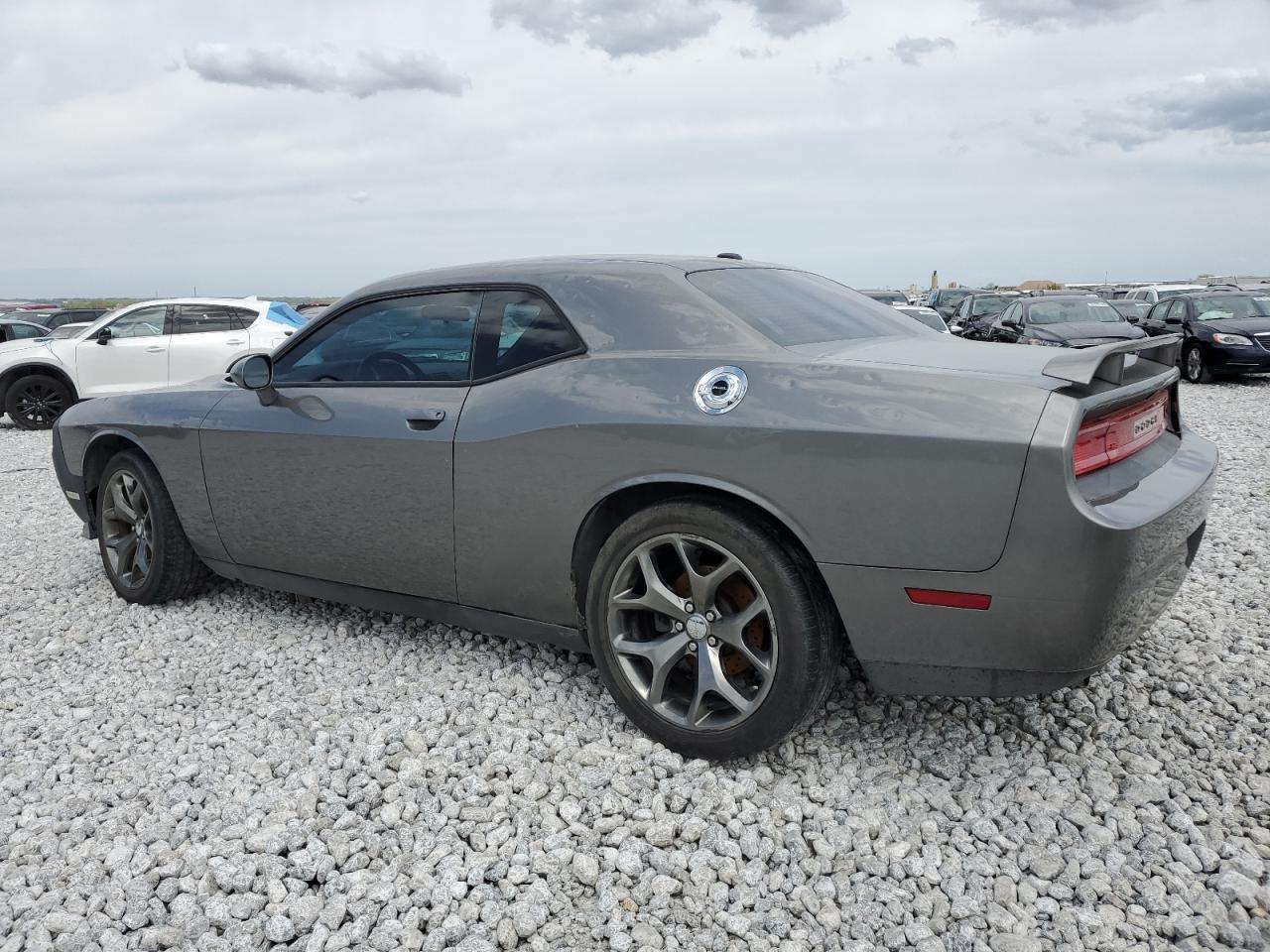 2012 DODGE CHALLENGER SXT photo 4