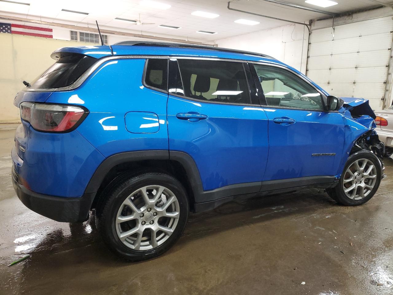 2022 JEEP COMPASS LATITUDE LUX photo 5