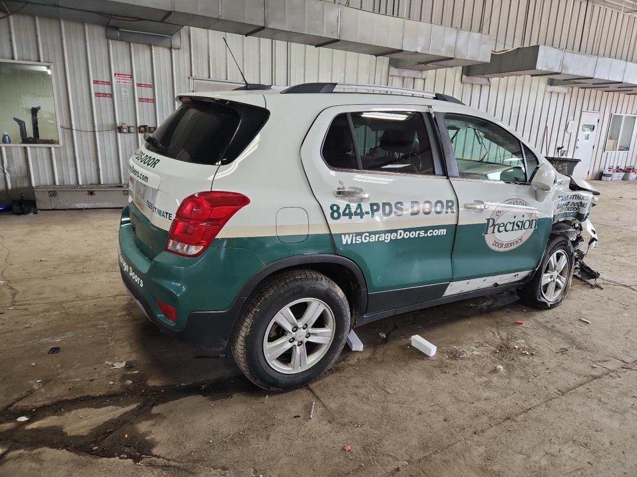 2019 CHEVROLET TRAX 1LT photo 3