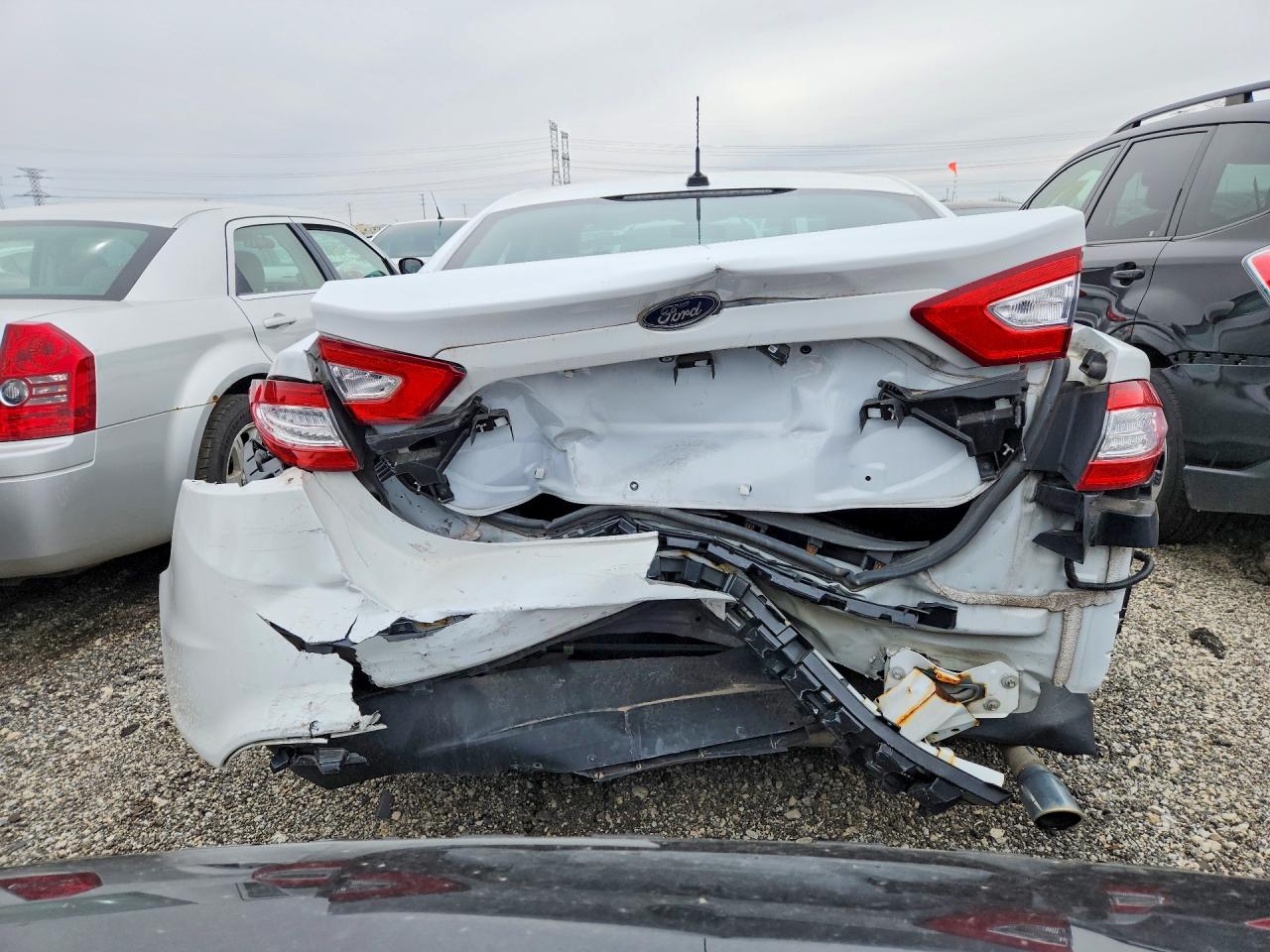 2016 FORD FUSION S photo 16