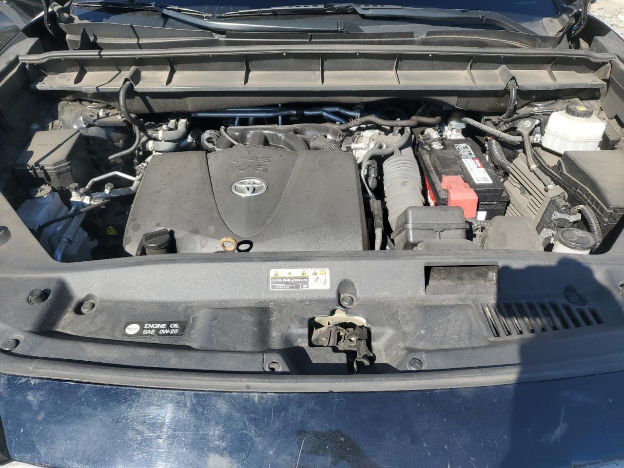 2022 TOYOTA HIGHLANDER XLE photo 11