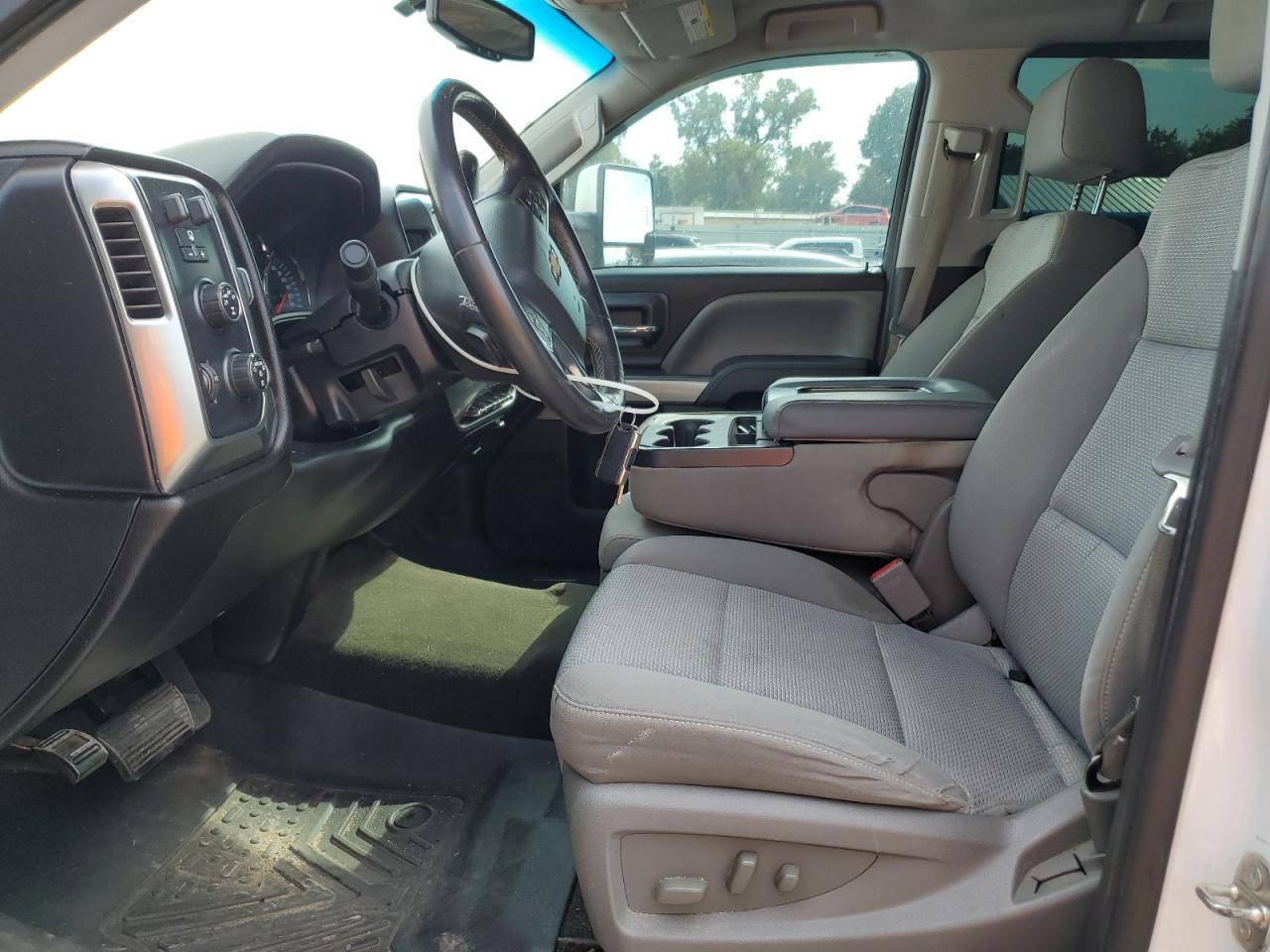 2016 CHEVROLET SILVERADO K1500 LT photo 19