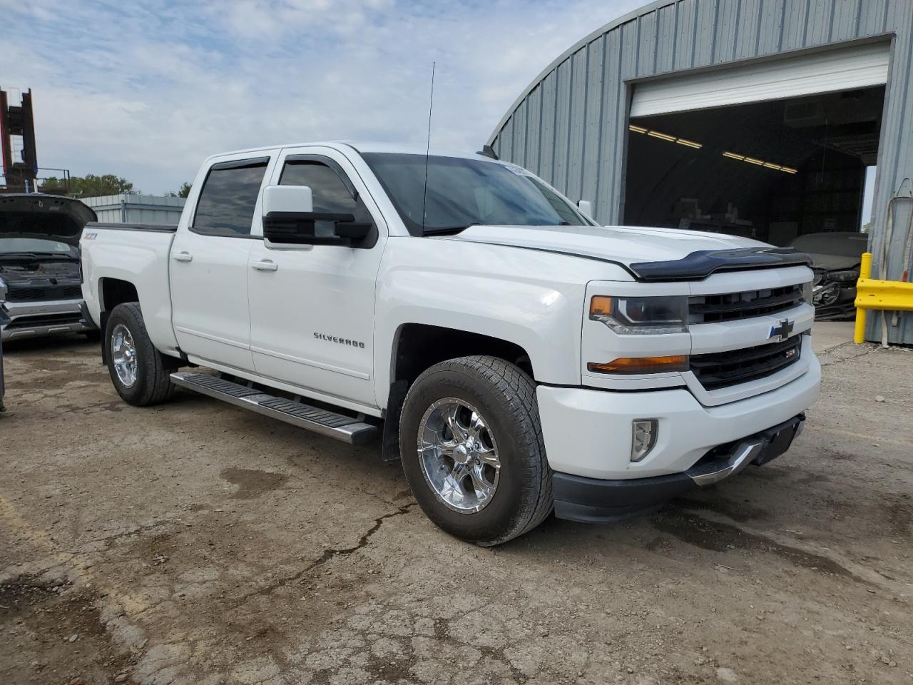2016 CHEVROLET SILVERADO K1500 LT photo 10