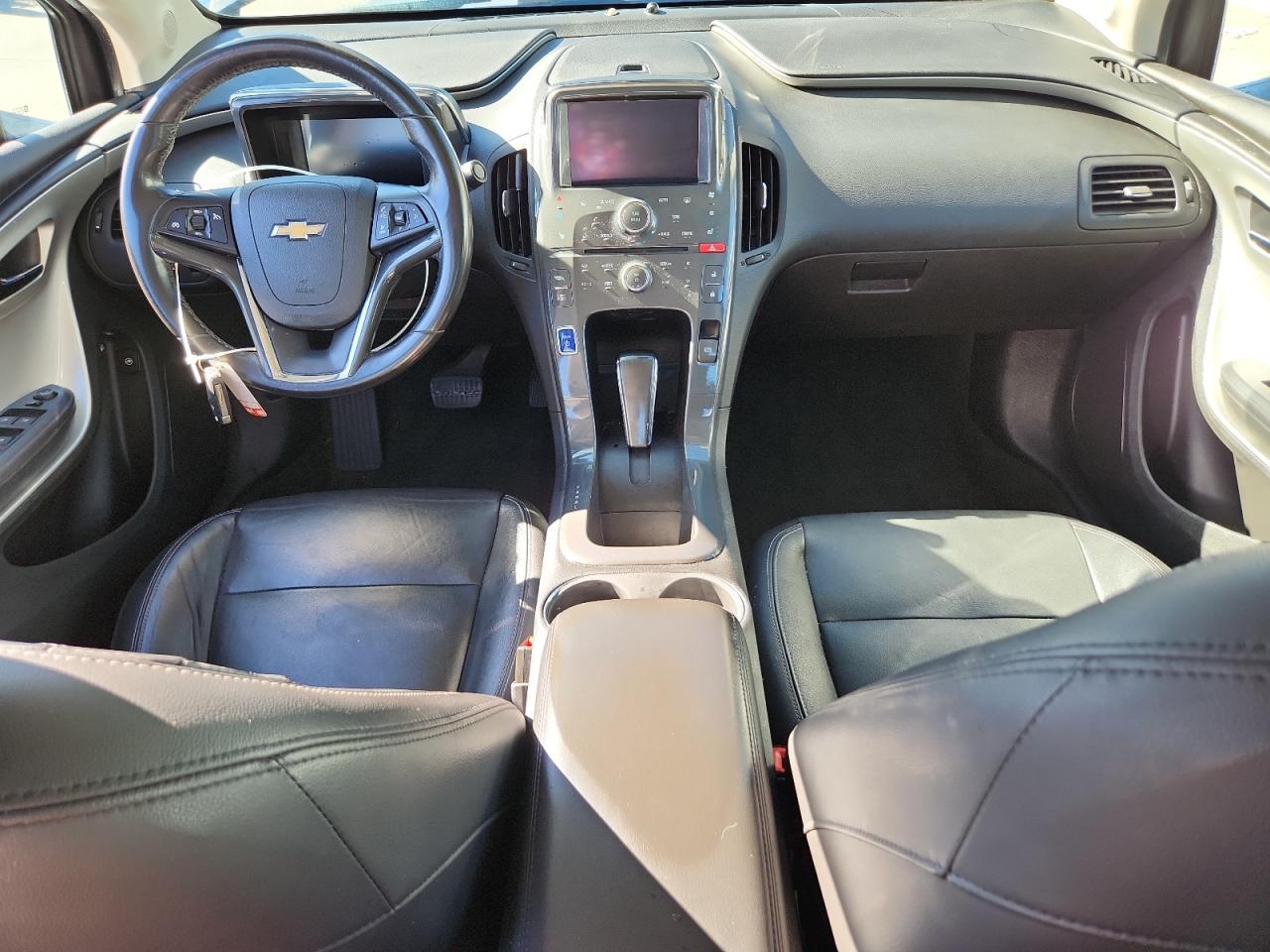 2013 CHEVROLET VOLT photo 8