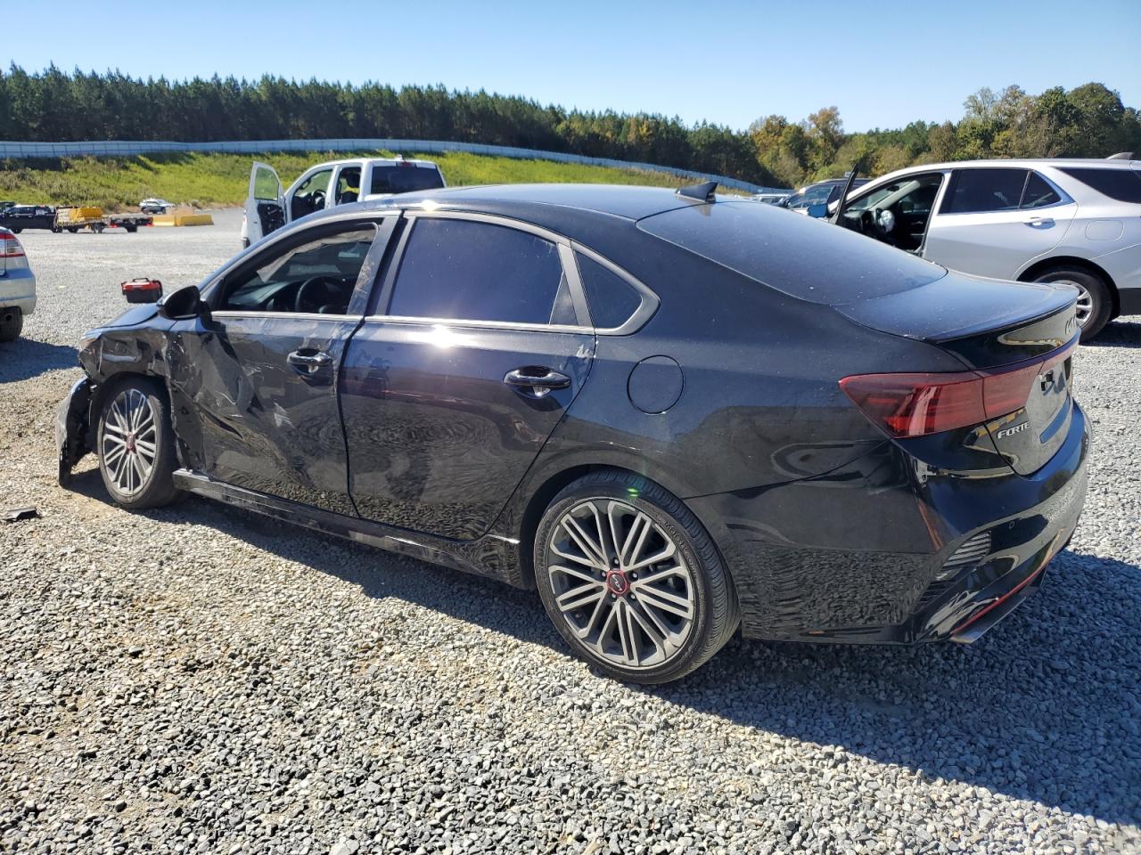 2024 KIA FORTE GT photo 3