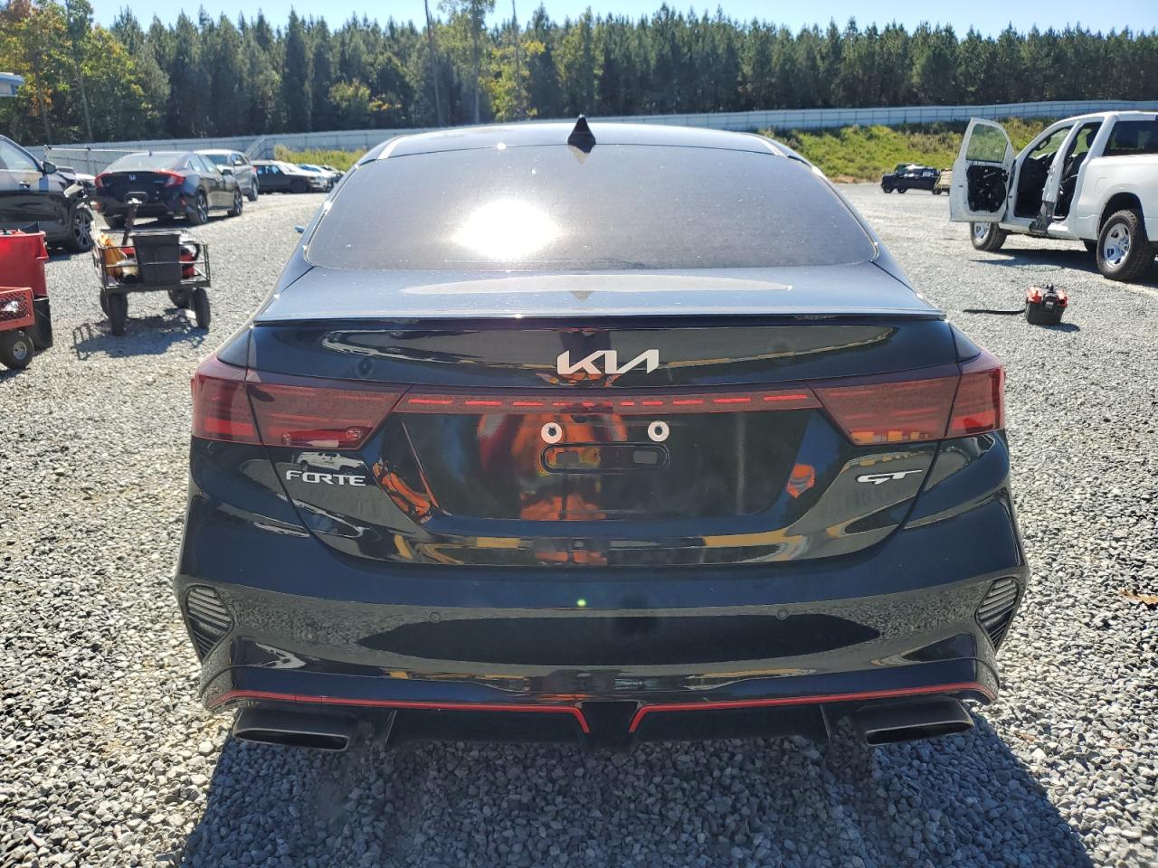 2024 KIA FORTE GT photo 11