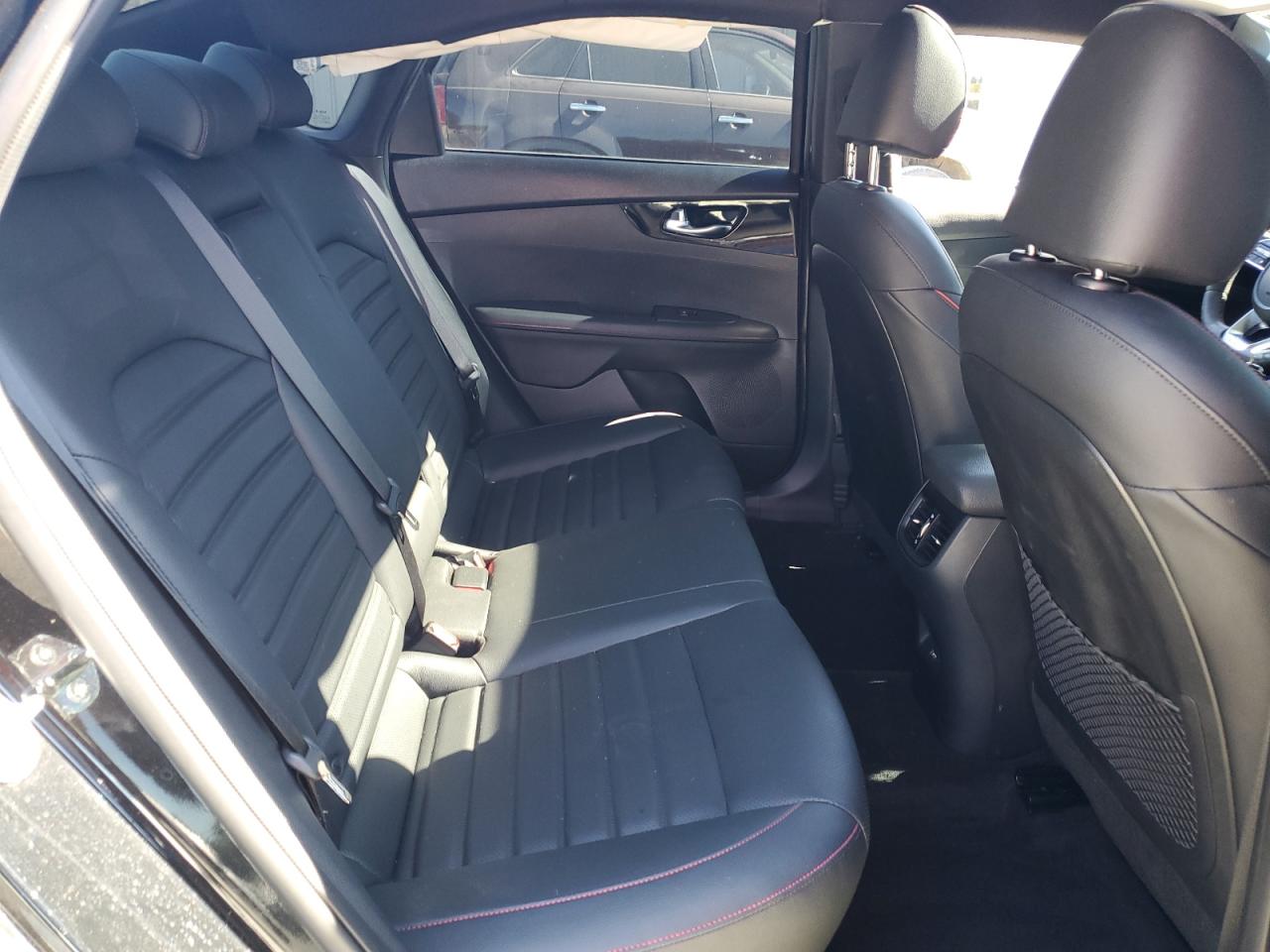 2024 KIA FORTE GT photo 19