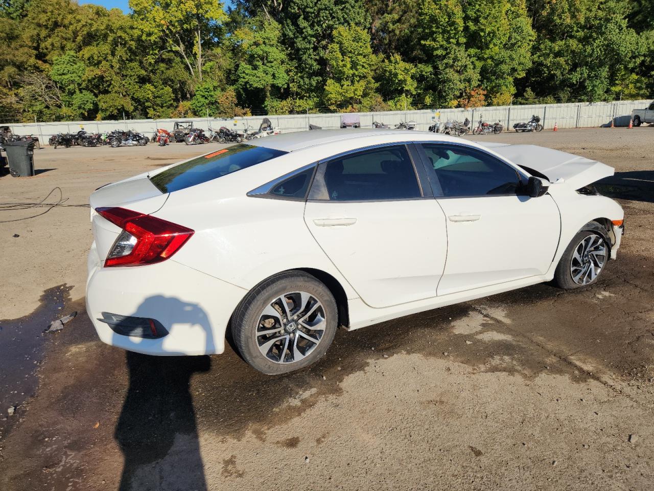 2016 HONDA CIVIC LX photo 9