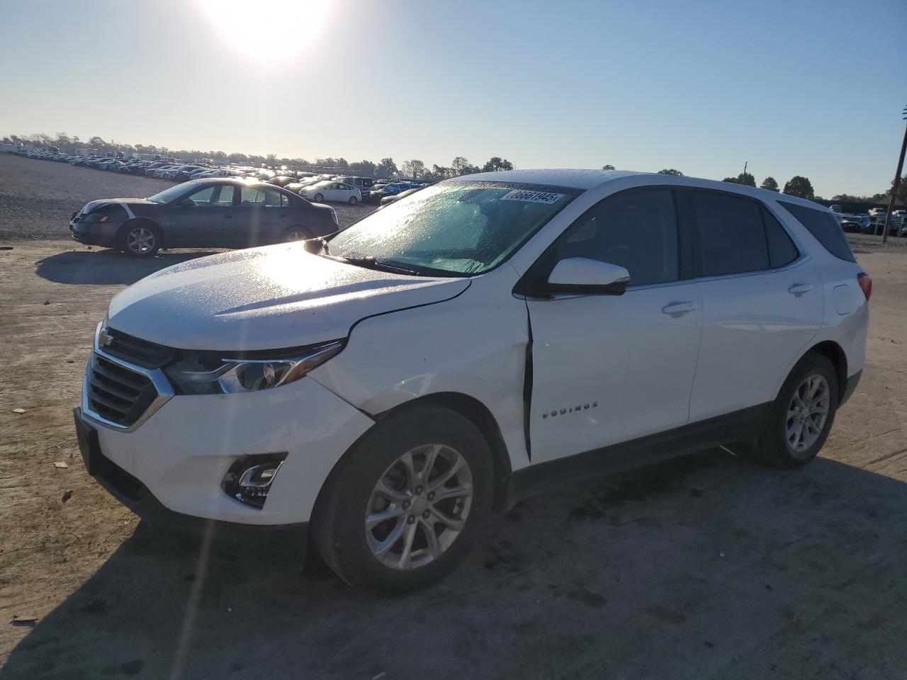 2019 CHEVROLET EQUINOX LT photo 2