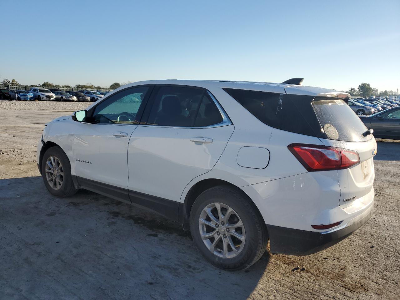 2019 CHEVROLET EQUINOX LT photo 3