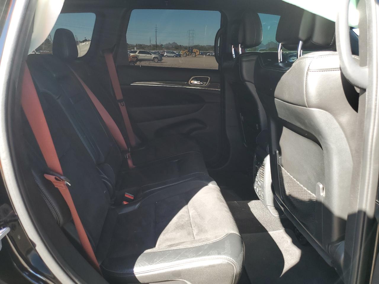 2019 JEEP GRAND CHEROKEE SRT-8 photo 11