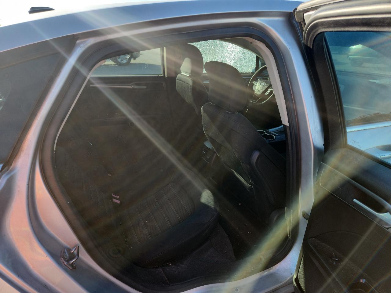 2016 FORD FUSION SE photo 28