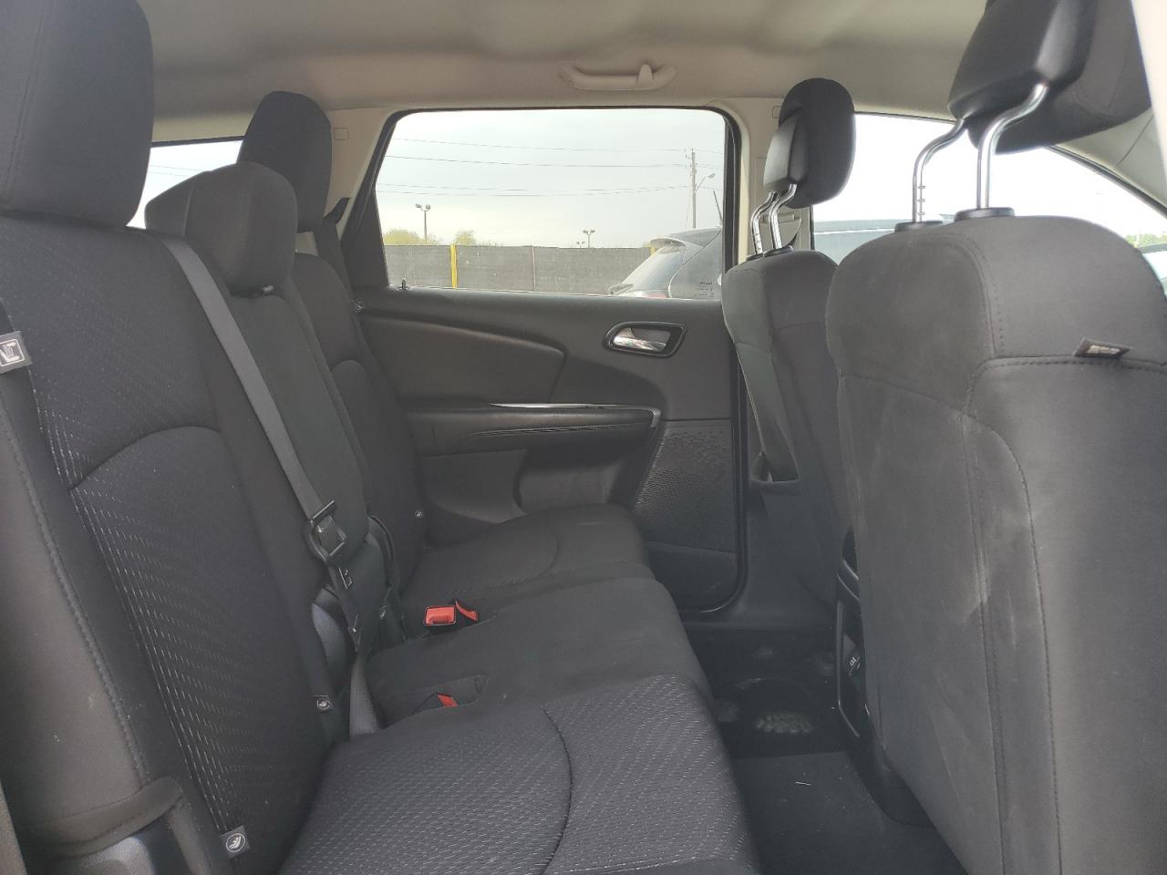 2018 DODGE JOURNEY SE photo 31