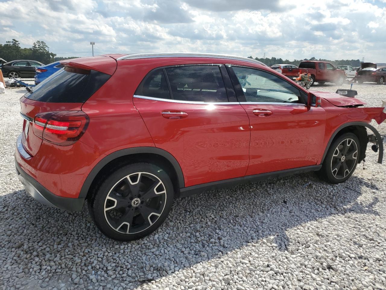 2019 MERCEDES-BENZ GLA 250 photo 5