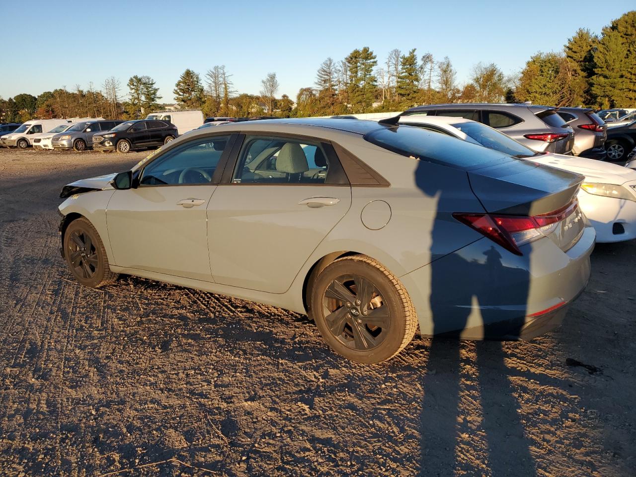 2022 HYUNDAI ELANTRA SEL photo 3