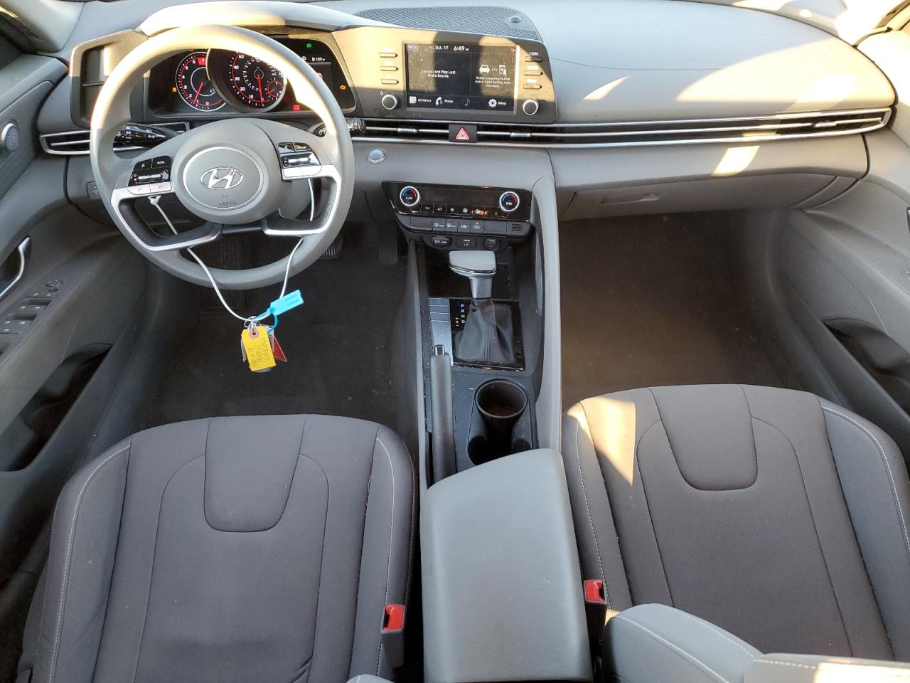 2022 HYUNDAI ELANTRA SEL photo 15