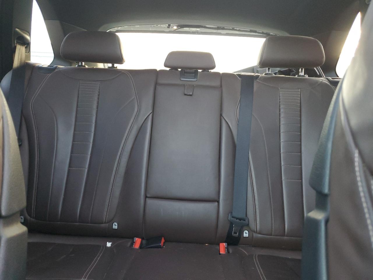 2015 BMW X5 XDRIVE50I photo 28